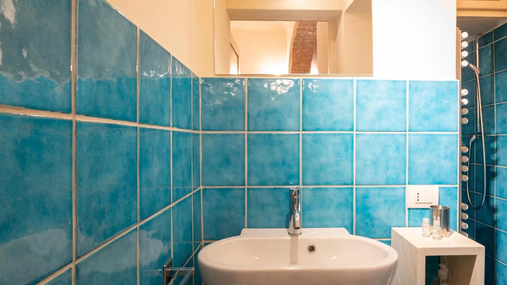 Cozy Hideaway In The City Center Florenz Apartment