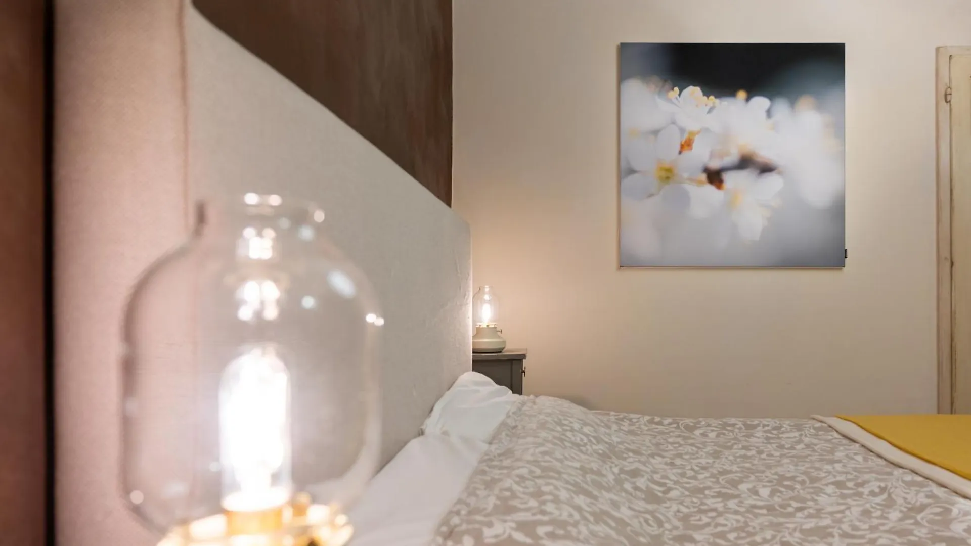Cozy Hideaway In The City Center Florencie